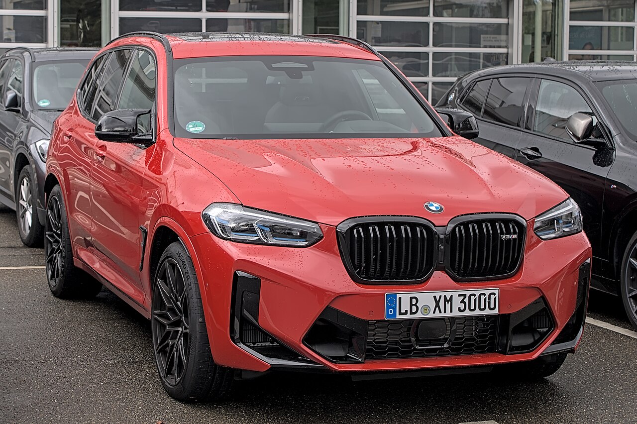 BMW X3 — exterior view