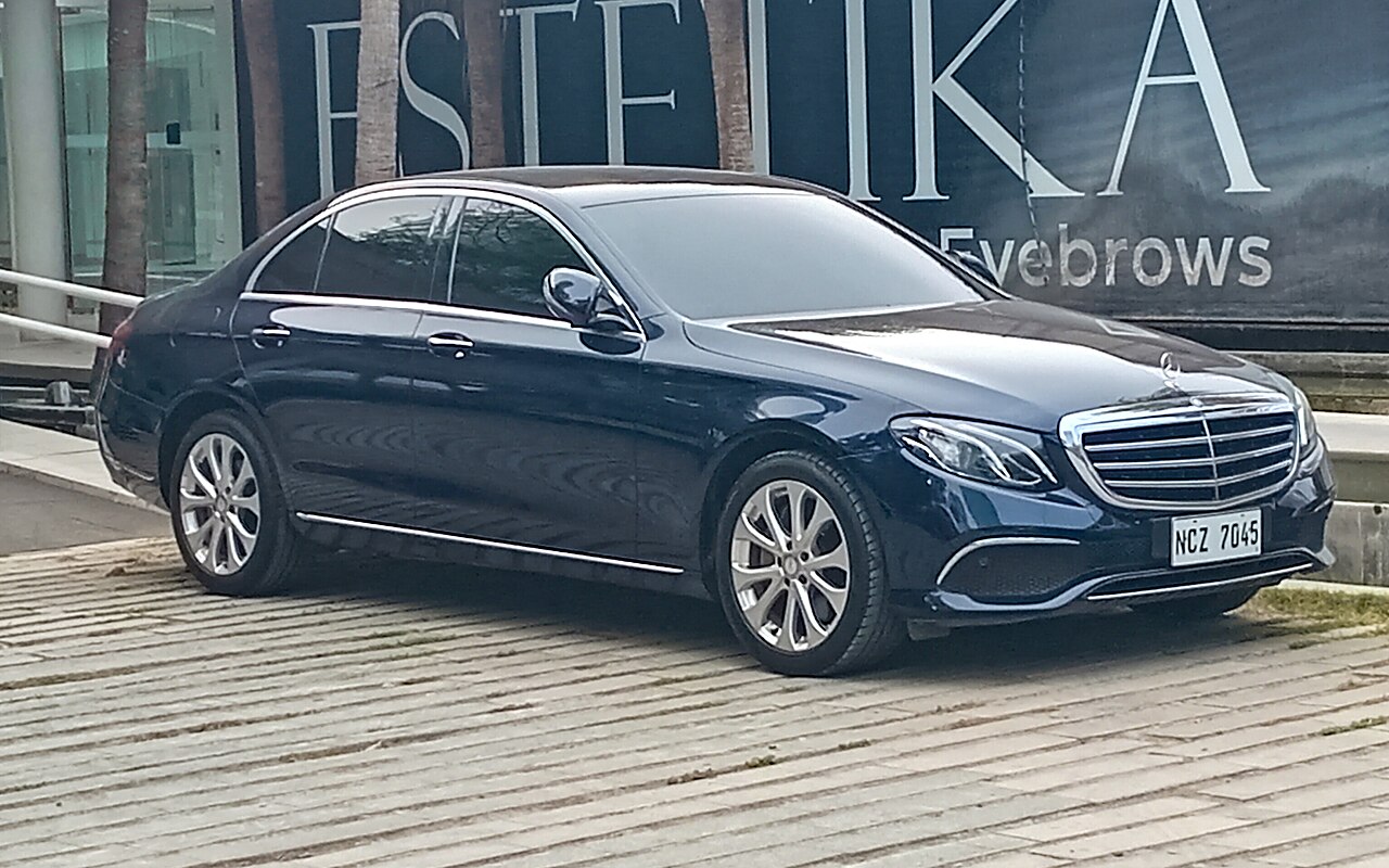 Mercedes-Benz E-Class — exterior view