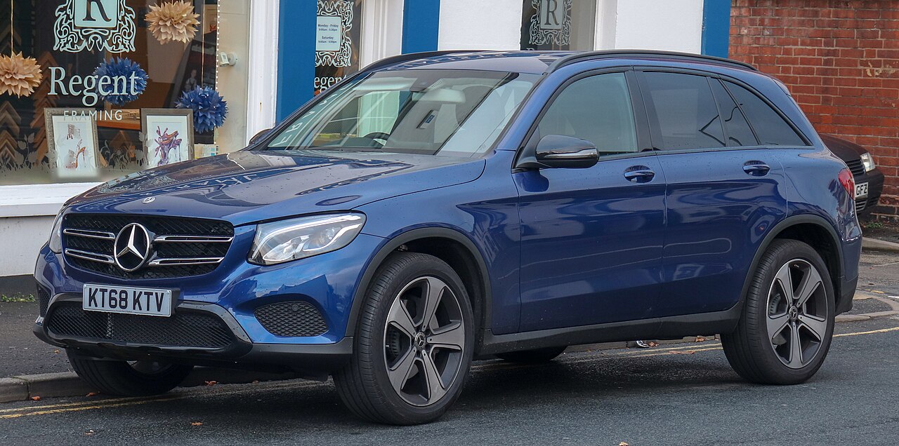 Mercedes-Benz GLC — front three-quarter exterior view