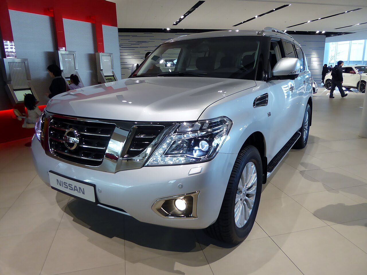 Nissan Patrol — front three-quarter exterior view